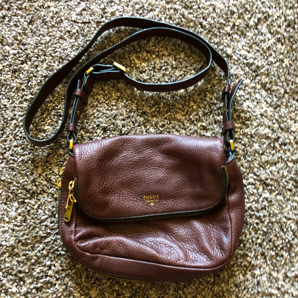 Like New Fossil Crossbody (Small) Deep Merlot